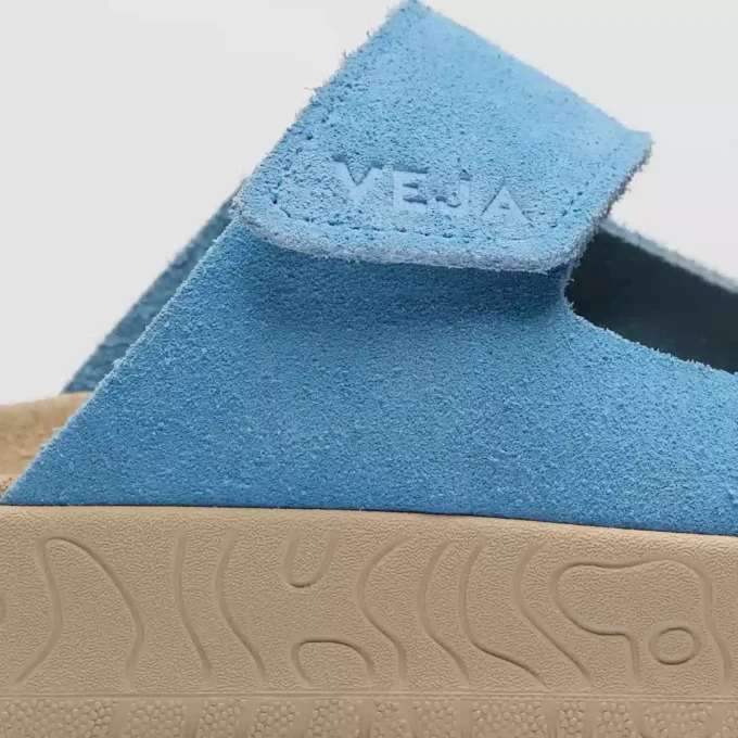 Etna Suede Aqua Almond